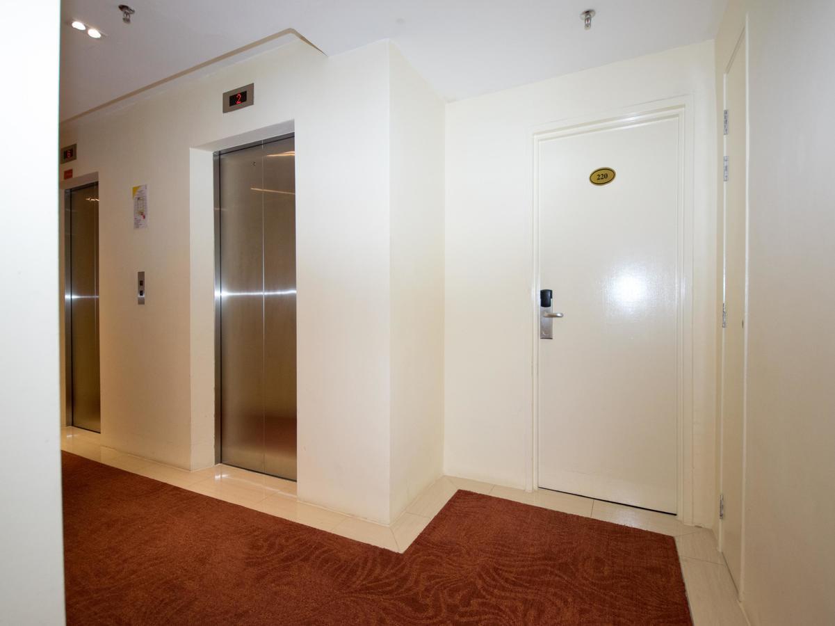 Oyo 114 Sandpiper Hotel Kuala Lumpur Extérieur photo
